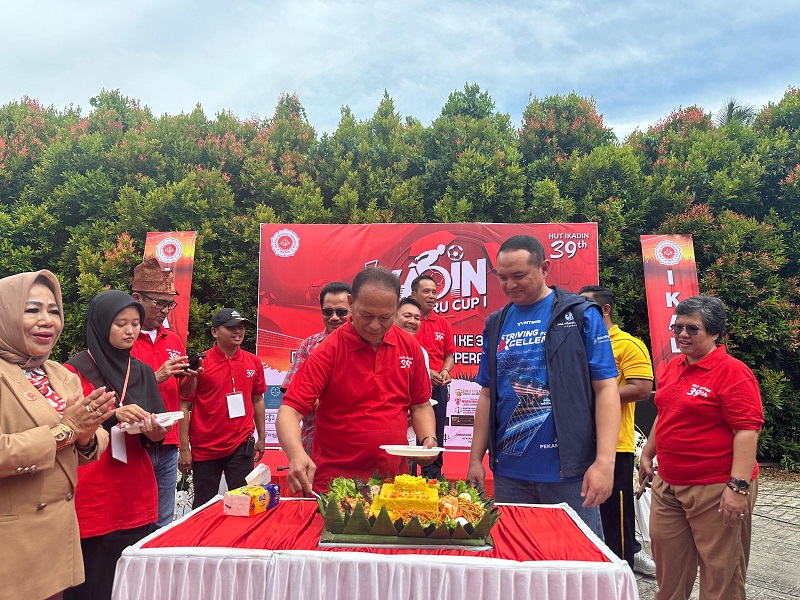 Turnamen Futsal IKADIN Pekanbaru CUP 1: Membangun Solidaritas dan Sportivitas Antar Advokat